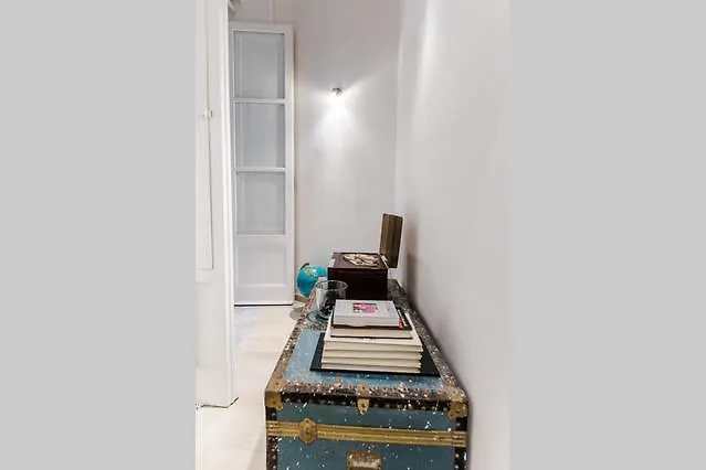 Chiaia House Bed & Breakfast Naples