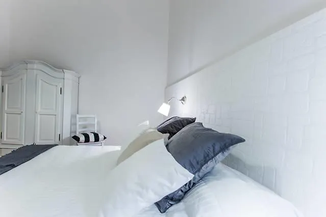 Chiaia House Bed & Breakfast Naples Italy